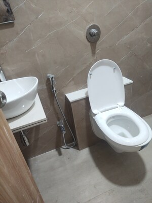 Master Bedroom in 2.5 BHK Apartment at Sayba Elegant, Kurla East – for Rent