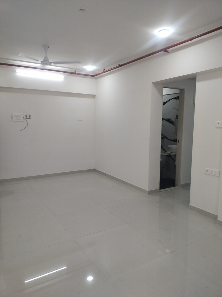 Room, sayba-elegant 2.5 Bedroom 700 Sq.Ft. Apartment In Kurla East Mumbai 9217255