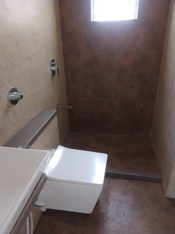 Furnished Amenities in 3 BHK Apartment at Aashiana Towers CHS, Borivali West – for Rent