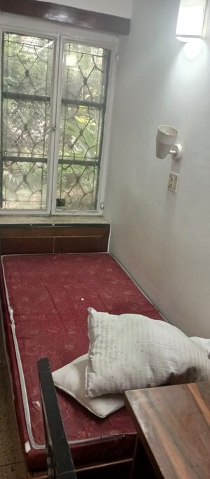 Furnished Amenities in 6+ BHK Villa at South Extension ii – for Rent