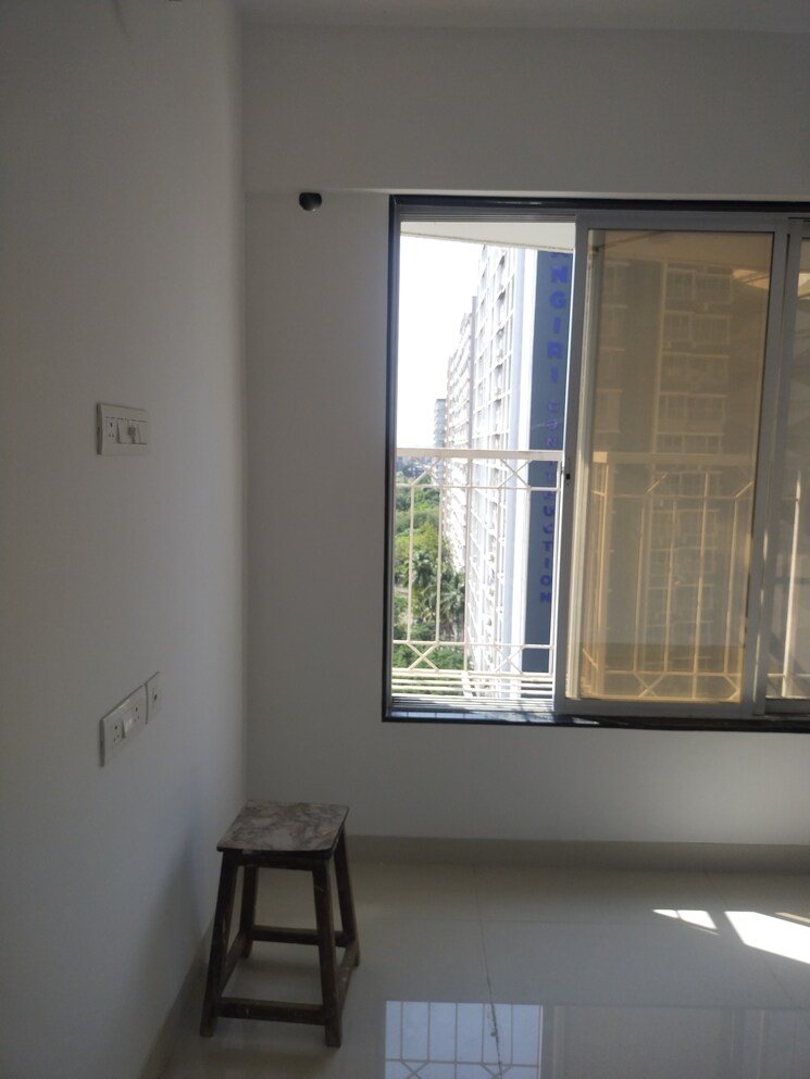 Room, kurla east 1 Bedroom 440 Sq.Ft. Apartment In Kurla East Mumbai 9217267