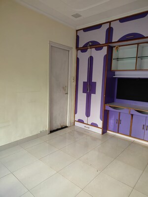 Room in 2 BHK Apartment at Windsor Garden Enclave, Vasant Vihar – for Sale