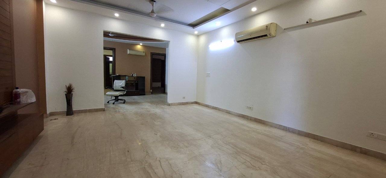 4 BHK + Pooja Room Builder Floor For Sale in Naraina