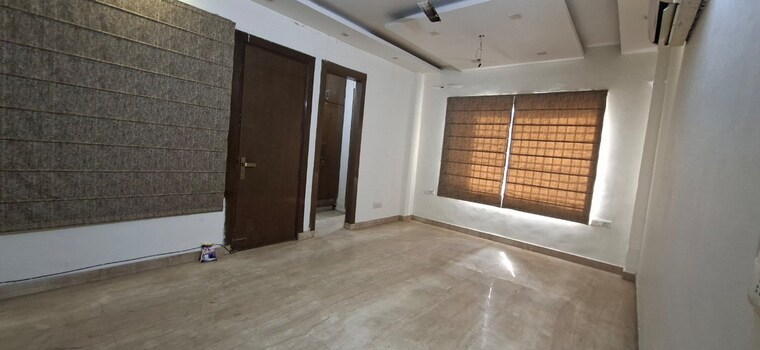 Room, naraina 4 Bedroom 309 Sq.Yd. Builder Floor In Naraina Delhi 9217287