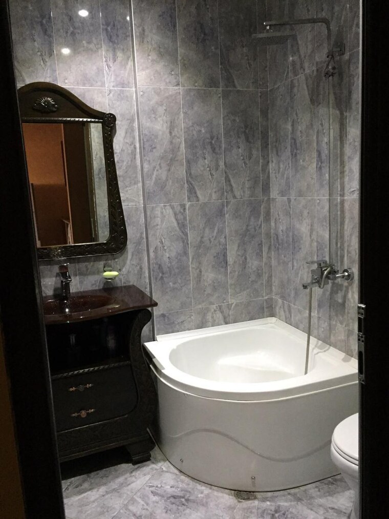 Bathroom, uttam nagar 3 Bedroom 100 Sq.Yd. Independent House In Uttam Nagar Delhi 9217309