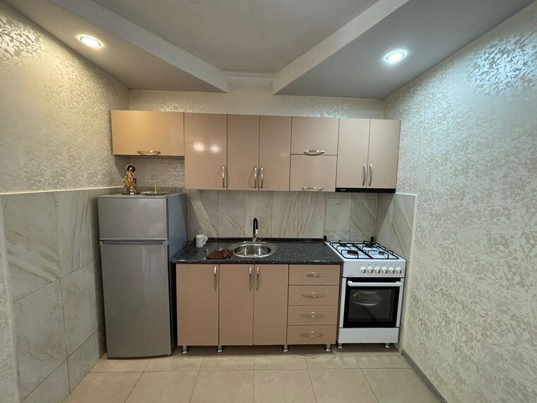 Kitchen, uttam nagar 3 Bedroom 100 Sq.Yd. Independent House In Uttam Nagar Delhi 9217309