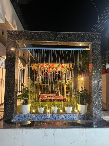 Plot Area in 6 BHK Independent House at Sector 130 – for Rent