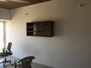 Furnished Amenities in 2 BHK Apartment at Shapoorji Pallonji Vanaha Golfland, Bavdhan – for Rent