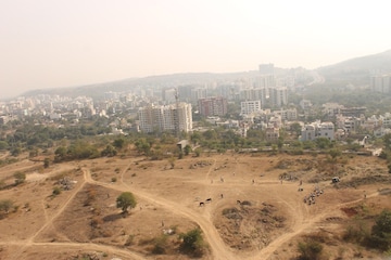 Plot Area in 2 BHK Apartment at Shapoorji Pallonji Vanaha Golfland, Bavdhan – for Rent