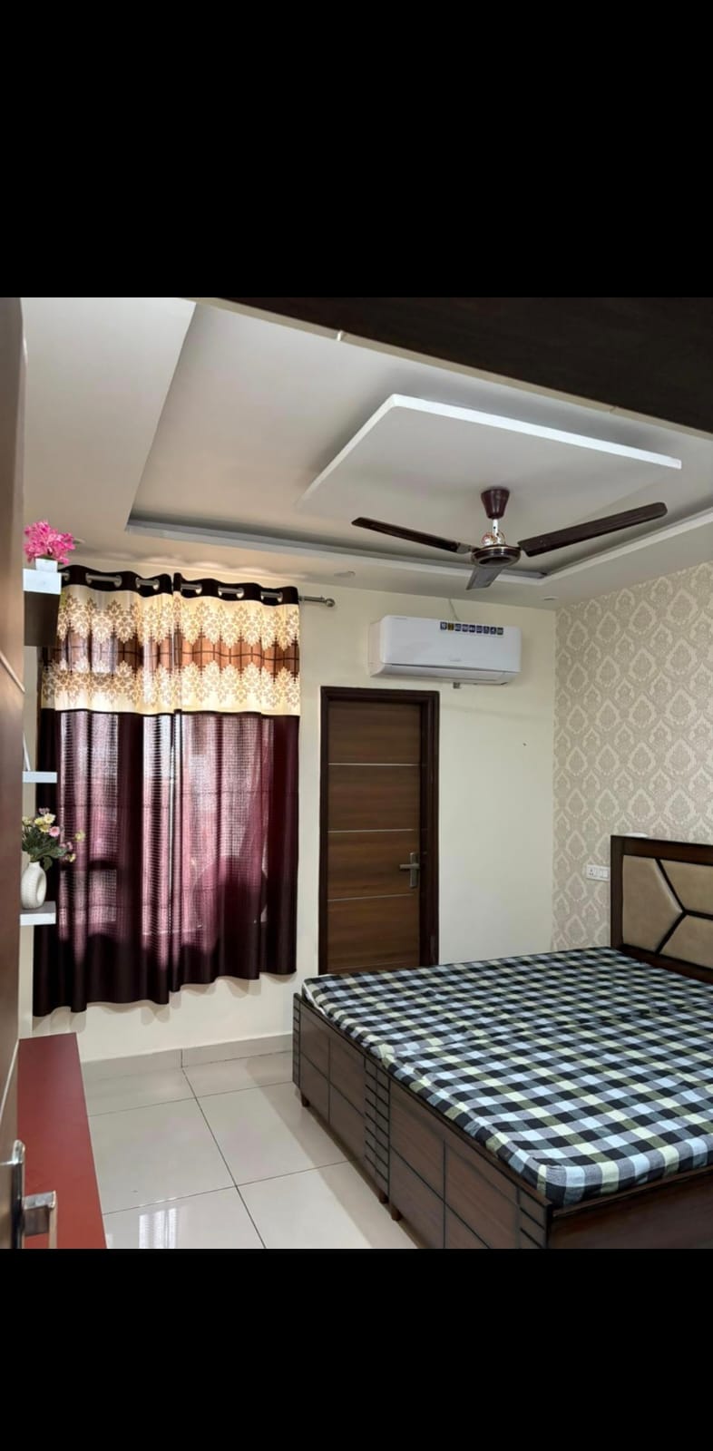 2 BHK + Pooja Room Apartment For Rent in Surya Towers Zirakpur