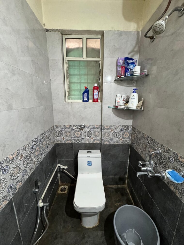  Parking, wadgaon sheri 1 Bedroom 630 Sq.Ft. Apartment In Wadgaon Sheri Pune 9217361