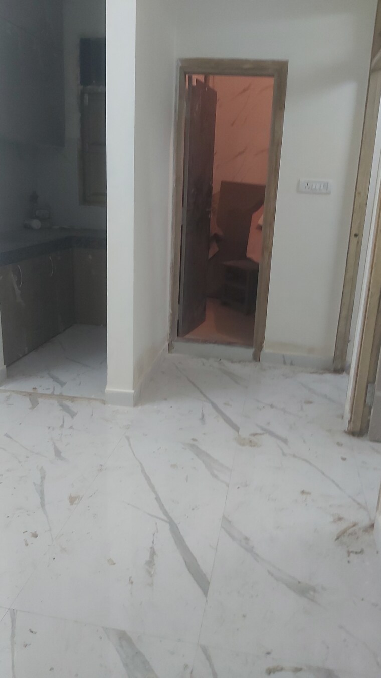 Kitchen, mayur vihar 2.5 Bedroom 450 Sq.Ft. Builder Floor In Mayur Vihar Delhi 9217369