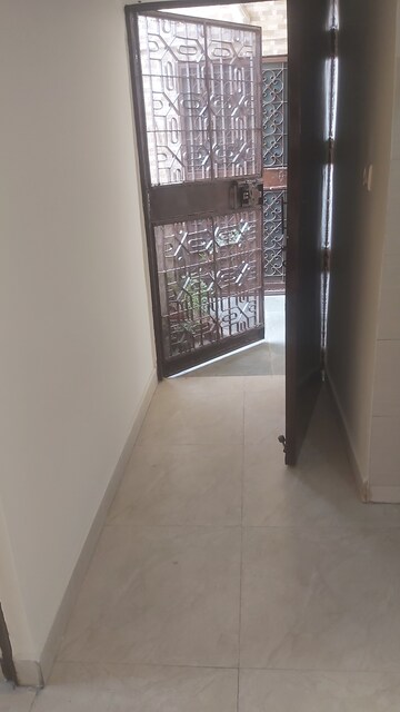 Building Lobby in 1.5 BHK Apartment at Mayur Vihar – for Rent