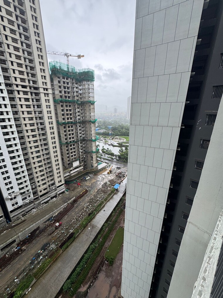 Balcony, kalpataru-immensa-e 3 Bedroom 996 Sq.Ft. Apartment In Kolshet Road Thane 9217404