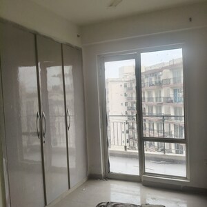 2 BHK Apartment For Rent in ROF Aalayas, Sector 102