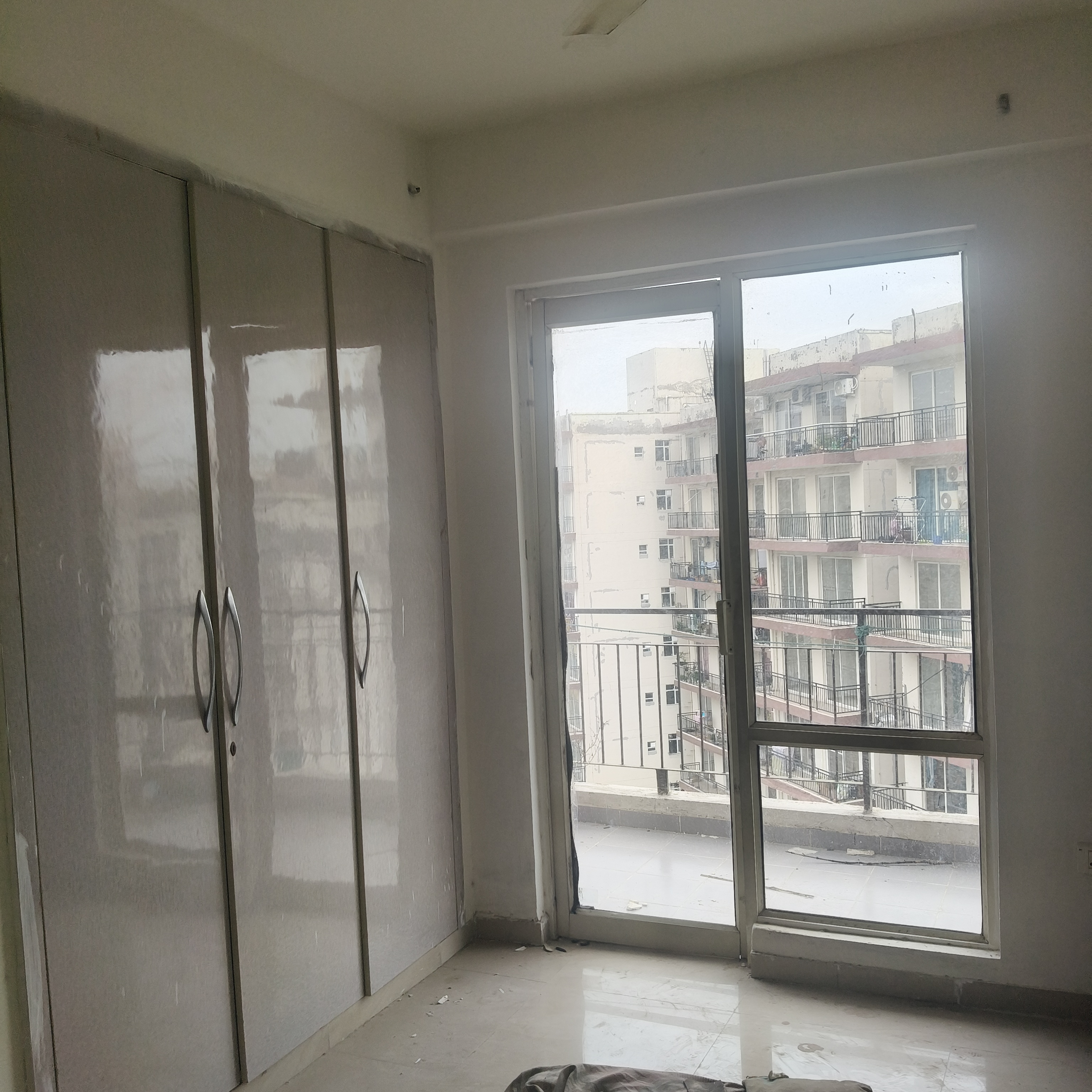 2 BHK Apartment For Rent in ROF Aalayas