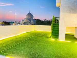 3 BHK Apartment – Exterior View View at Unitech South City 1, South City 1 - for Rent