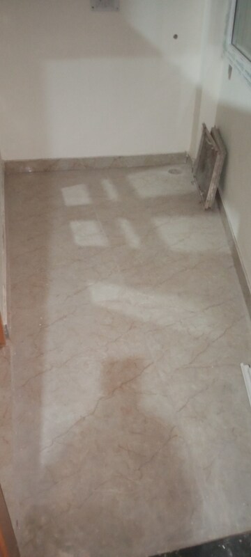 Room in 3.5 BHK Builder Floor at Dwarka Sector 16 – for Sale
