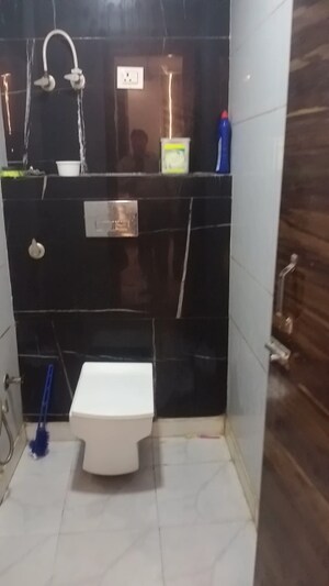 Team Area in 3.5 BHK Builder Floor at Dwarka Sector 16 – for Sale