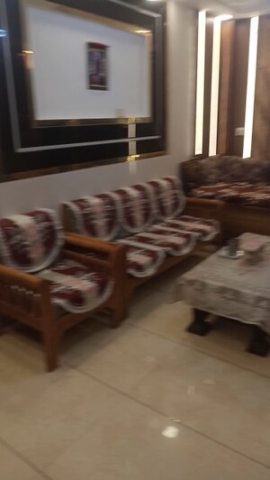 Living Room in 3.5 BHK Builder Floor at Dwarka Sector 16 – for Sale