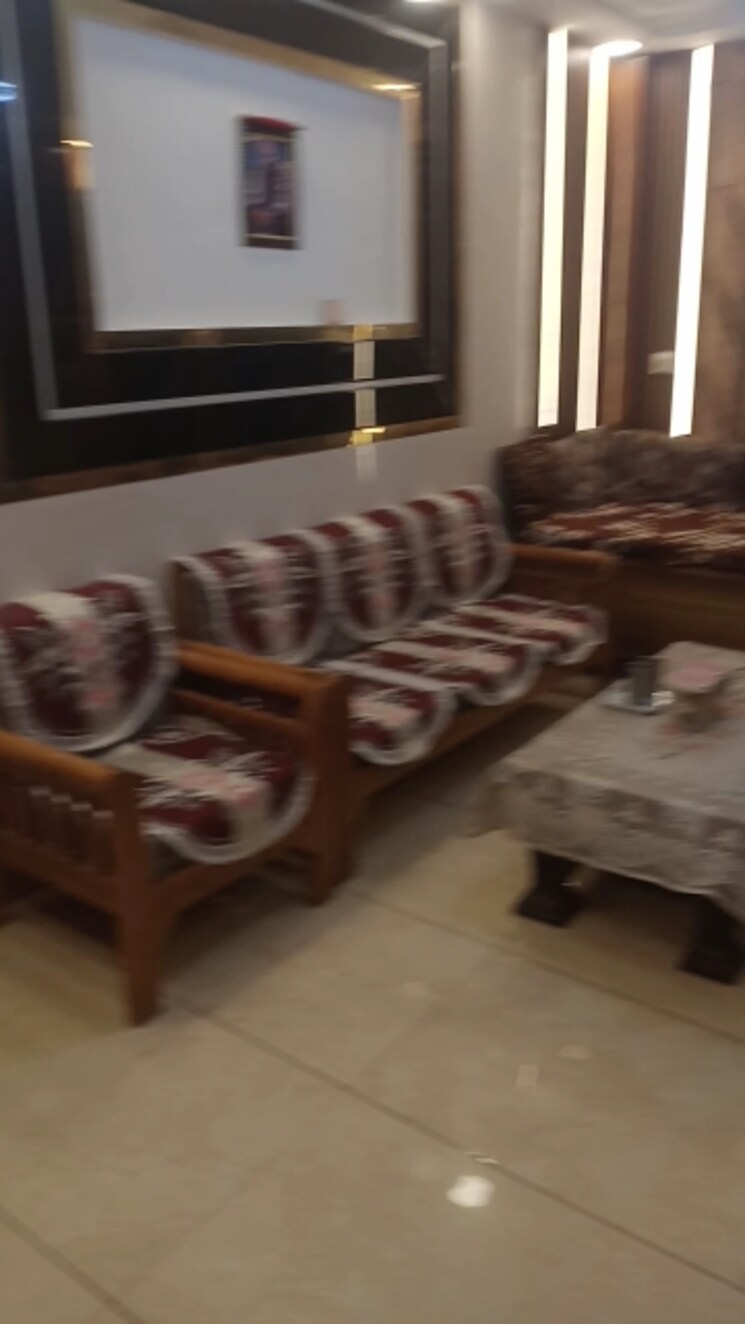 Living Room, dwarka sector 16 3.5 Bedroom 900 Sq.Ft. Builder Floor In Dwarka Sector 16 Delhi 9217440