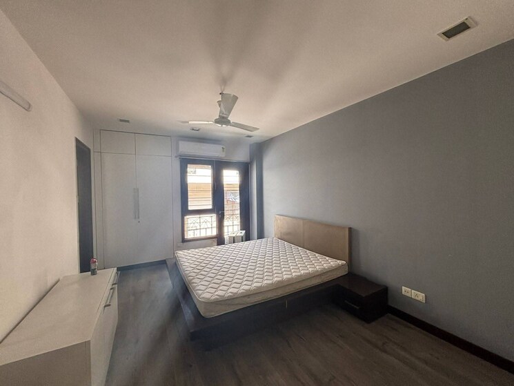 Bedroom, saket 4 Bedroom 400 Sq.Yd. Builder Floor In Saket Delhi 9217434
