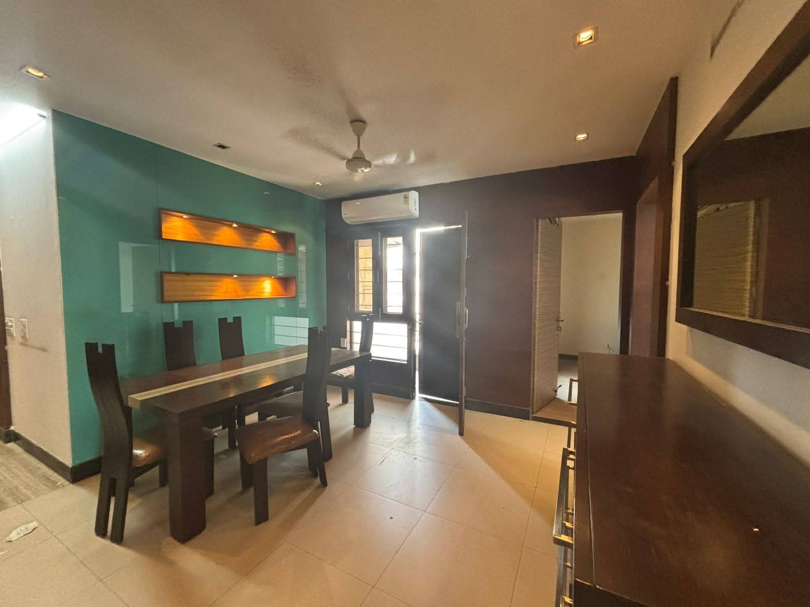 4 BHK + Servant Room Builder Floor For Rent in Saket