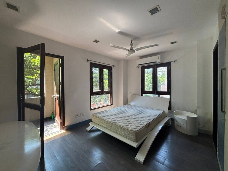 Living Room, saket 4 Bedroom 400 Sq.Yd. Builder Floor In Saket Delhi 9217434