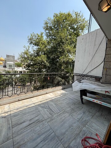 Balcony in 1 BHK Apartment at Unitech South City 1, South City 1 – for Rent
