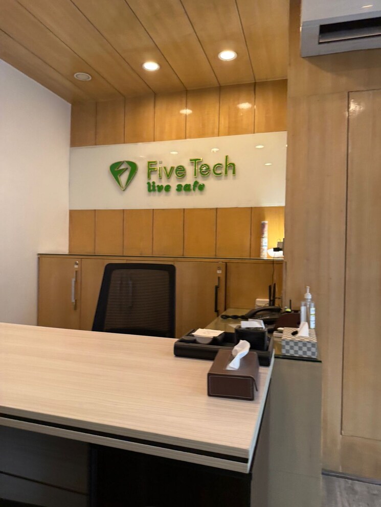 Living Room, ansal-api-palam-corporate-plaza Commercial Office Space in IT/SEZ 799 Sq.Ft. In Sector 3 Gurgaon 9217447