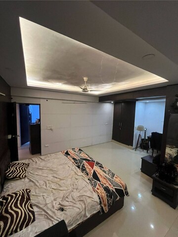 Bedroom in 3 BHK Builder Floor at Vasant Kunj – for Rent