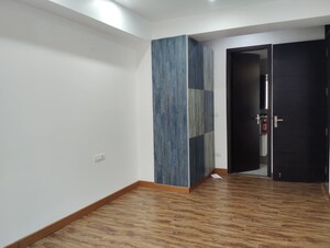 Room in 3 BHK Builder Floor at Malviya Nagar – for Rent