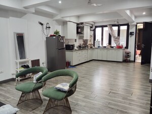 Gym in 3 BHK Builder Floor at Malviya Nagar – for Rent