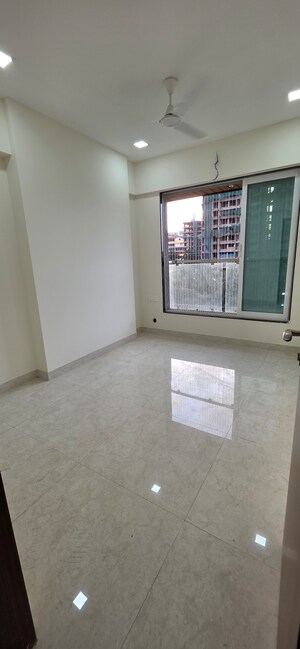 Furnished Amenities in 2 BHK Apartment at Triumph Swastik, Malad West – for Sale