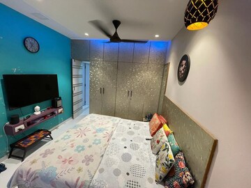 Bedroom in 1 BHK Apartment at Rustomjee OZone, Goregaon West – for Sale