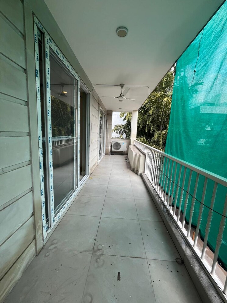 Balcony, sushant lok i 3 Bedroom 3020 Sq.Ft. Builder Floor In Sushant Lok I Gurgaon 9217479