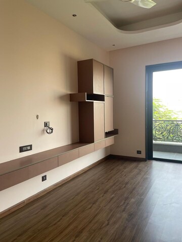 4 BHK Builder Floor For Rent in Dlf Phase ii