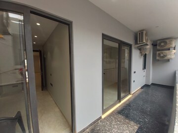 Building Lobby in 3.5 BHK Builder Floor at Sushant Lok I – for Sale