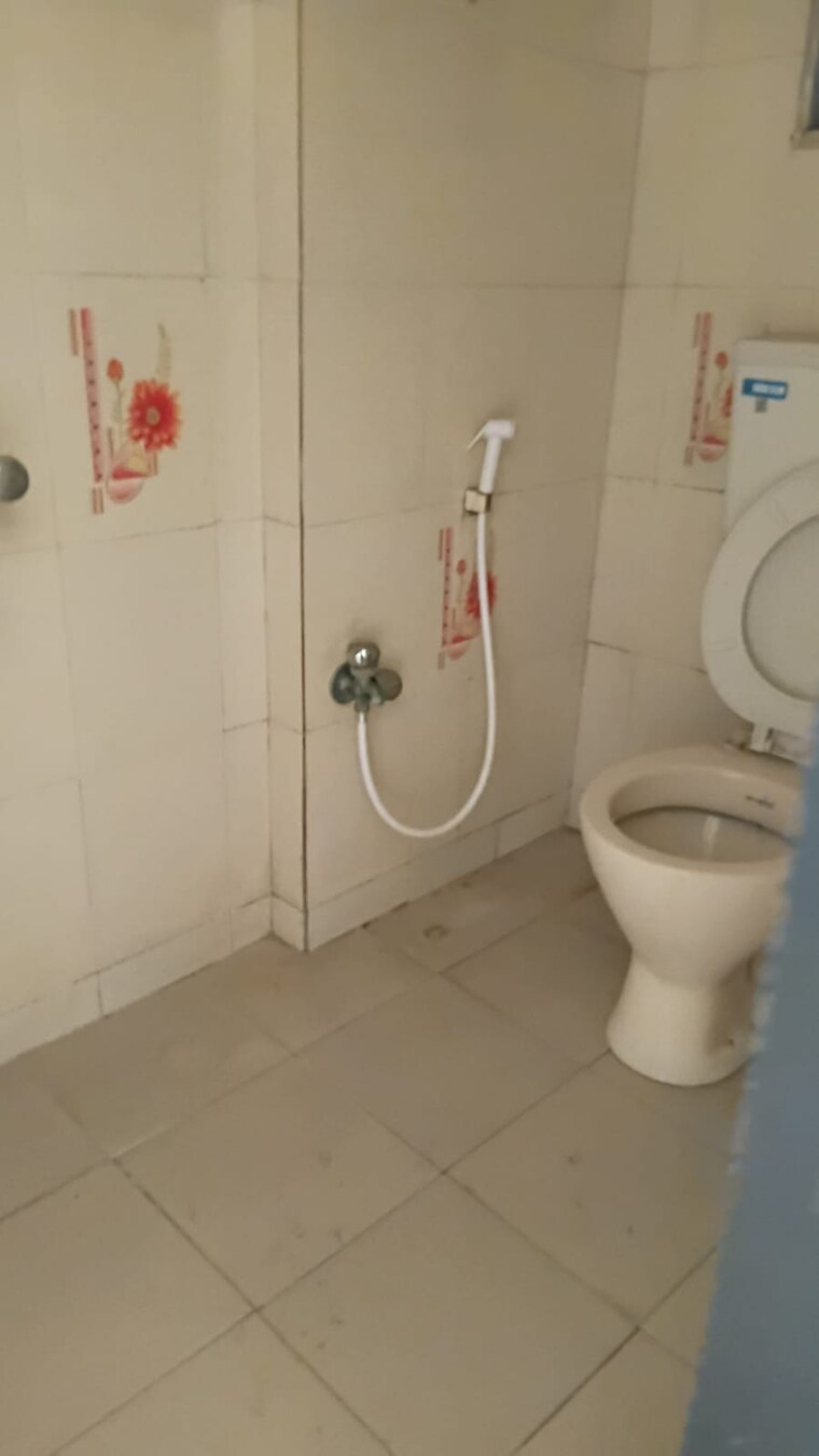 Attached Bathroom, romell-diva 3 Bedroom 1050 Sq.Ft. Apartment In Malad West Mumbai 9217492