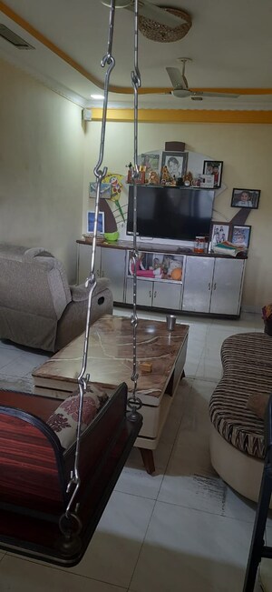 Furnished Amenities in 1 BHK Apartment at Laxmi Nivas, Thane East – for Sale