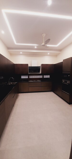 Staircase in 4 BHK Apartment at Grand View Jubilee Hills, Jubilee Hills – for Rent