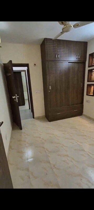 Room in 2 BHK Apartment at Apex Our Residency, Sector 37c – for Sale