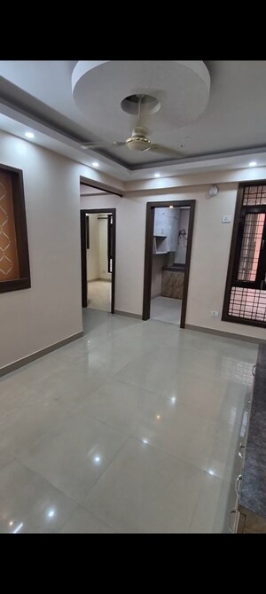 Room in 2 BHK Apartment at Apex Our Bazaar, Sector 37c – for Rent