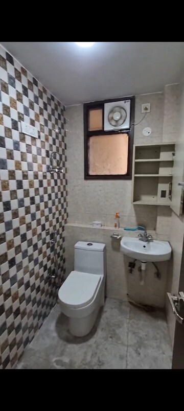 Team Area in 2 BHK Apartment at Apex Our Bazaar, Sector 37c – for Rent