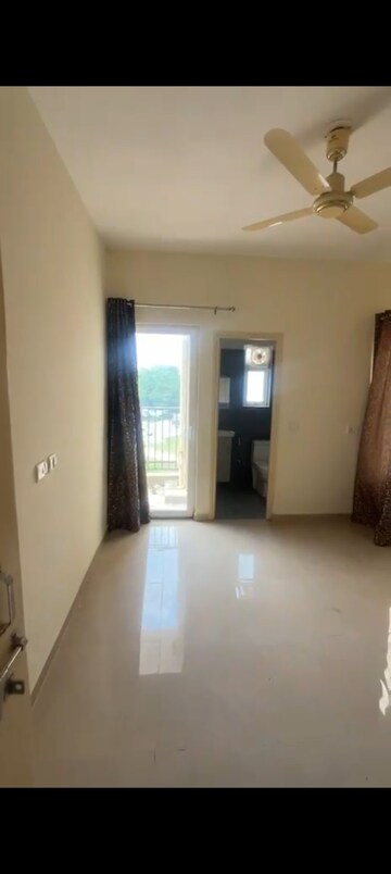 Room in 3 BHK Apartment at GLS Arawali Homes, Sohna Sector 4 – for Sale