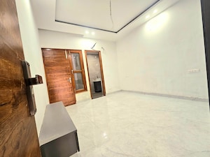 Furnished Amenities in 3 BHK Builder Floor at High Ground – for Sale