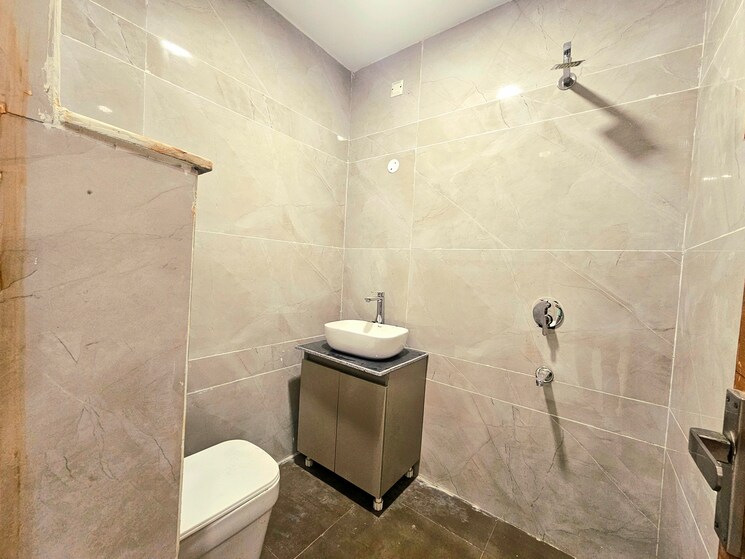 Bathroom, high ground 3 Bedroom 110 Sq.Yd. Builder Floor In High Ground Zirakpur 9217546