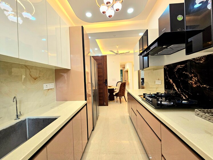 Kitchen, ramgarh bhudda 3 Bedroom 130 Sq.Yd. Builder Floor In Ramgarh Bhudda Zirakpur 9217552