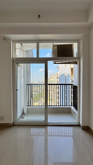 Room in 2 BHK Apartment at Saviour Green Arch, Tech Zone 4 Greater Noida – for Sale