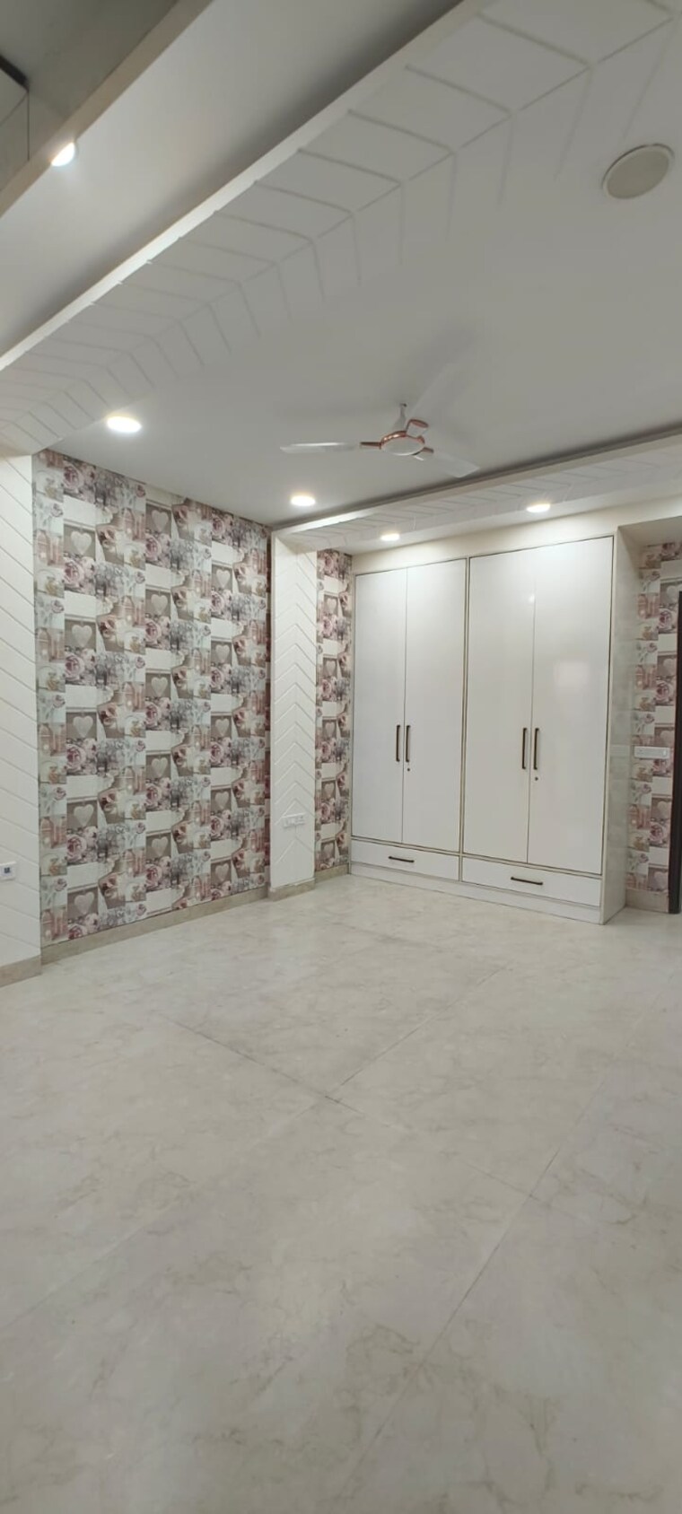 Room, south city 1 4 Bedroom 3600 Sq.Ft. Builder Floor In South City 1 Gurgaon 9217572